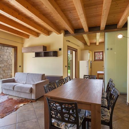 Villa Cipressi - Luxuri Lounge - Malcesine Eksteriør billede
