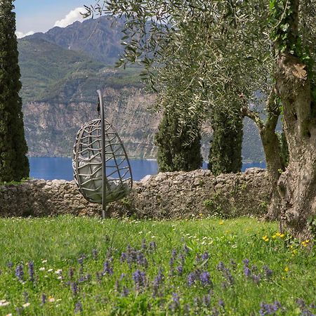 Villa Cipressi - Luxuri Lounge - Malcesine Eksteriør billede