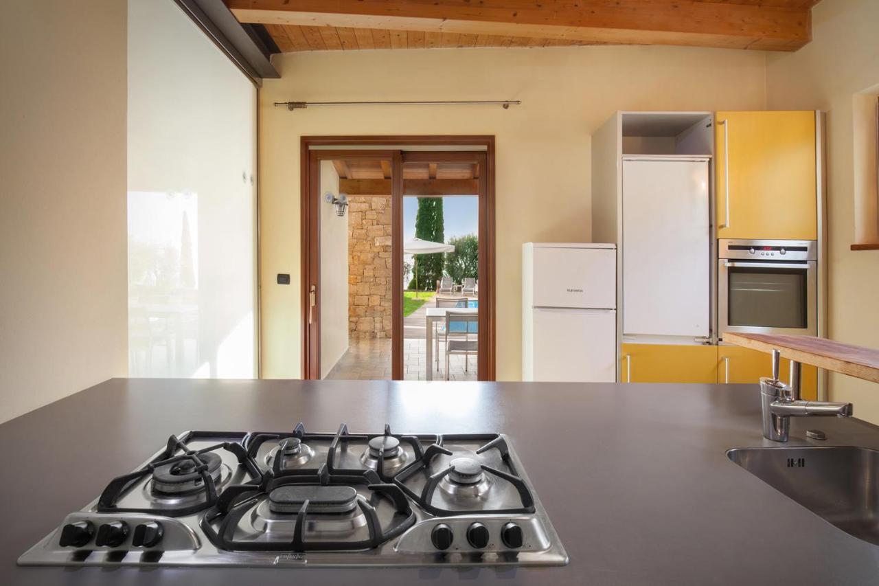 Villa Cipressi - Luxuri Lounge - Malcesine Eksteriør billede