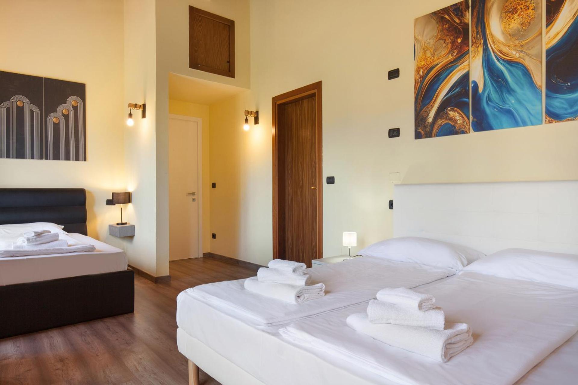 Villa Cipressi - Luxuri Lounge - Malcesine Eksteriør billede